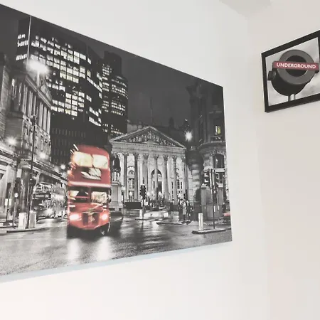 Big London***, Hyper Centre, Parking 200M